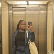 Je suis étudiante en bac+ 2, a Rennes. Originaire des antilles, je parle Créole, Anglais et Francais